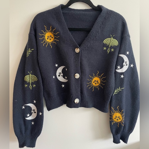Sweaters - Sun & Moon Pattern Crop Cardigan, navy size small